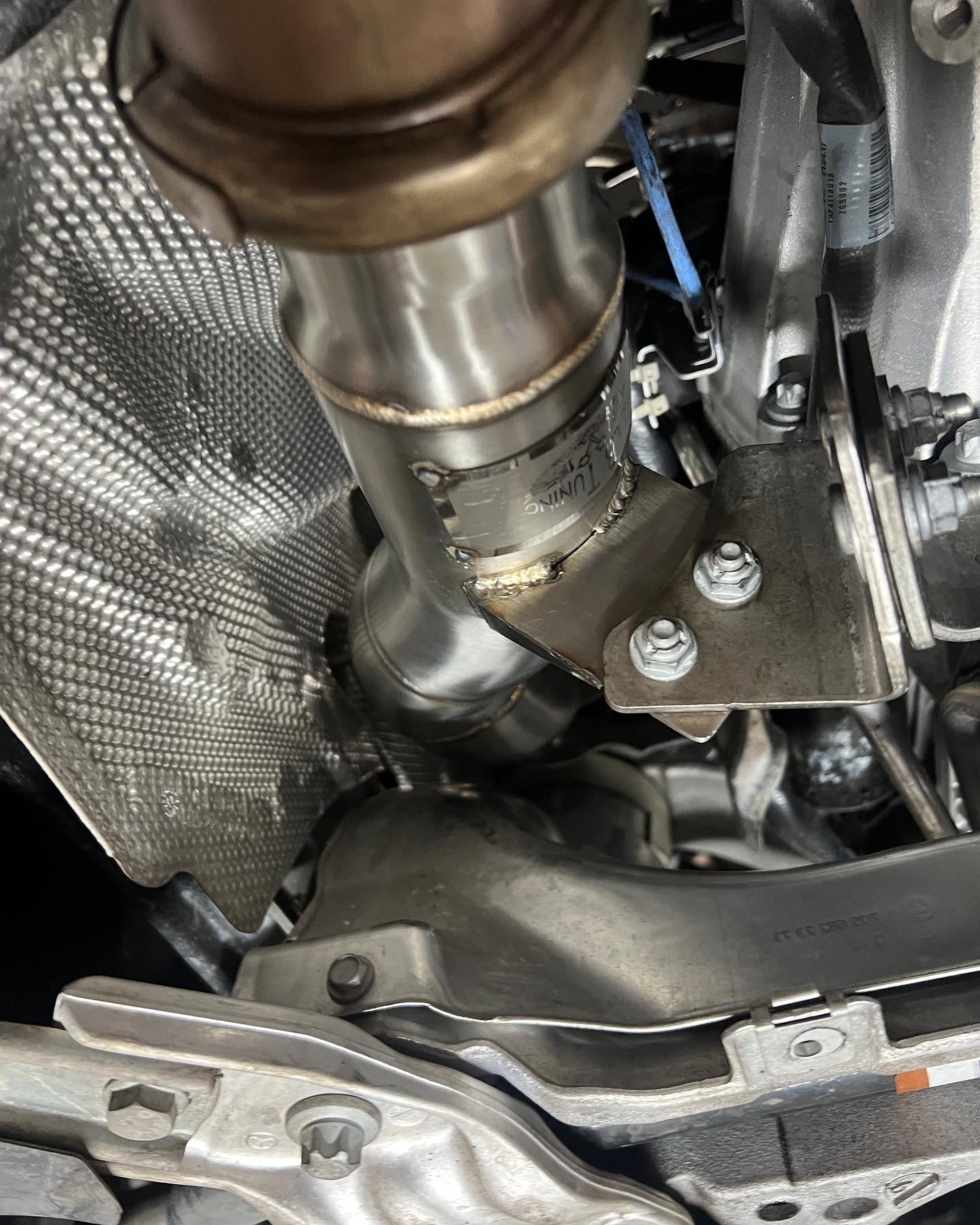 2015- 2020  Mercedes C43  -Downpipe RHD